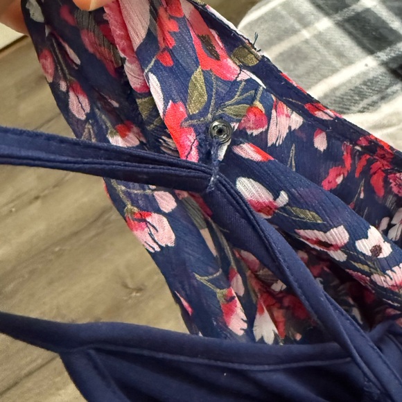 Calvin Klein Flutter Sleeve Floral Print Asymmetrical Hem MIDI Dress 4 Fairycore - Picture 15 of 15